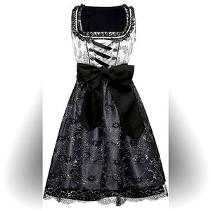 Dirndl | Oktoberfest Authentic Dress | Has pockets!